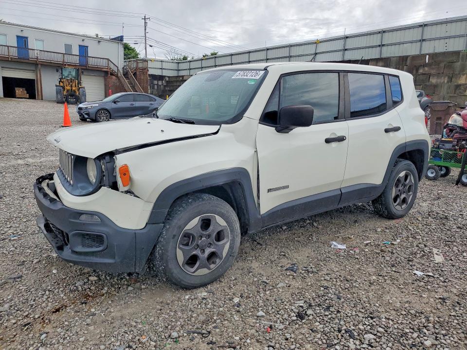 2015 Jeep Renegade მანქანა იყიდება აუქციონზე, vin: ZACCJBAT6FPC32359, აუქციონის ნომერი: 57832126