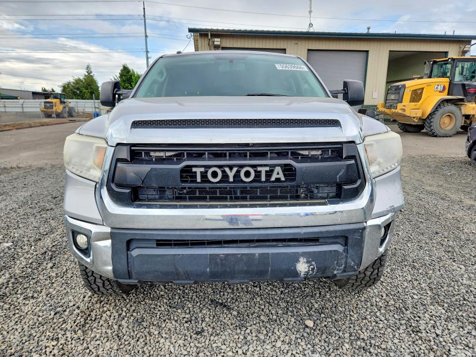 55639666 :رقم المزاد ، 5TFUW5F14FX487149 vin ، 2015 Toyota Tundra مزاد بيع