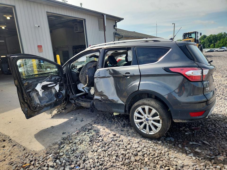 2018 Ford Escape მანქანა იყიდება აუქციონზე, vin: 1FMCU9J99JUC62298, აუქციონის ნომერი: 56962276