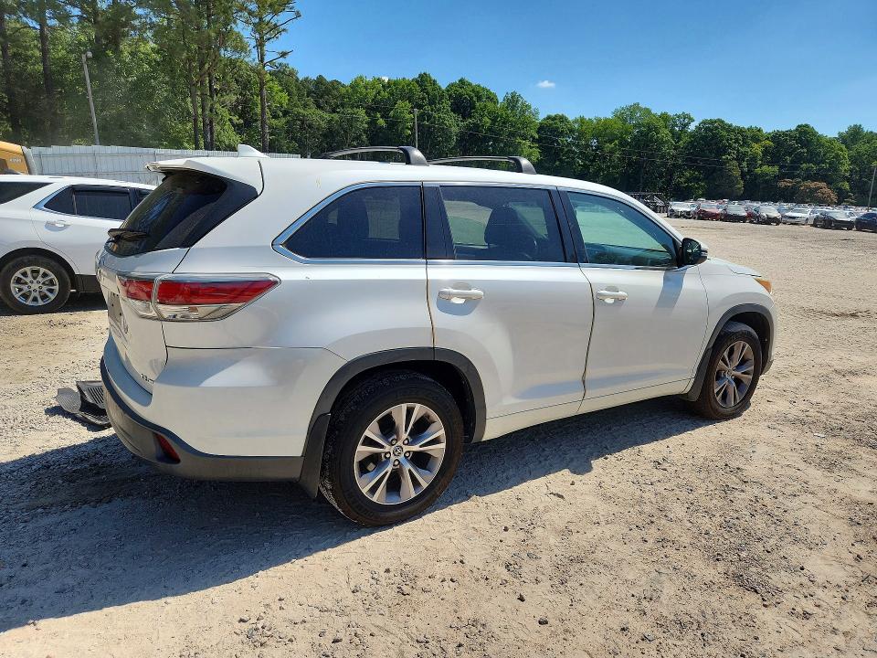 Продажа на аукционе авто 2016 Toyota Highlander, vin: 5TDBKRFH7GS235636, номер лота: 57679246
