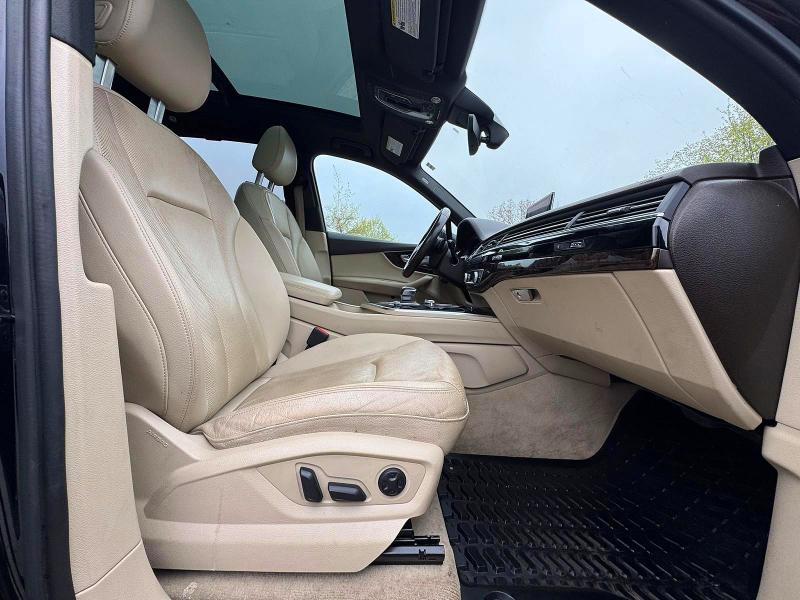 Продаж на аукціоні авто 2017 Audi Q7, vin: WA1LAAF7XHD031470, номер лоту: 59580066