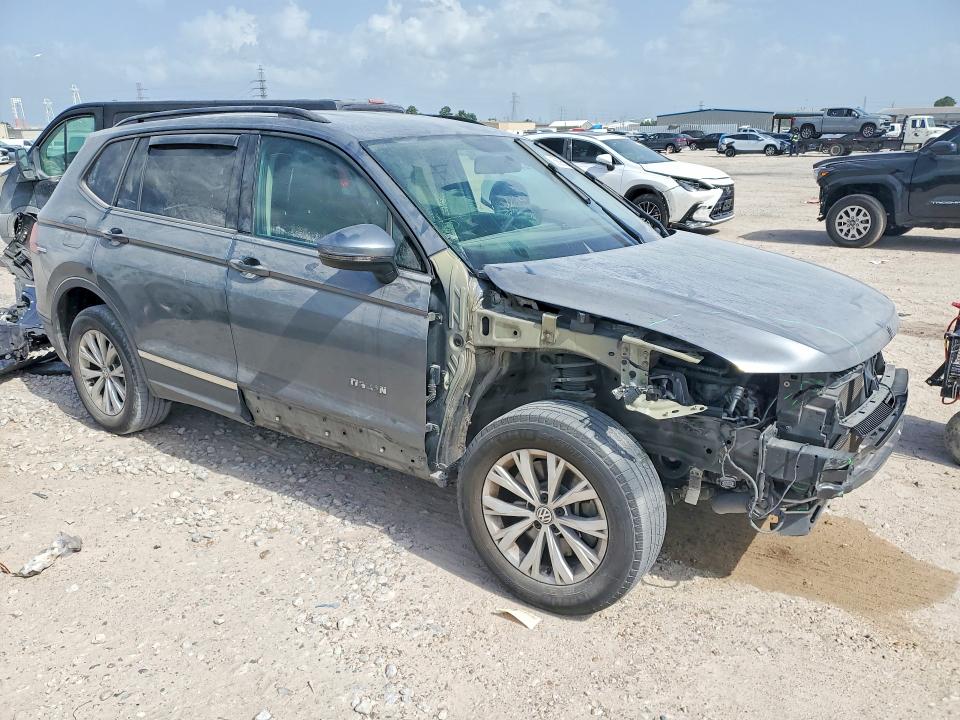 Продажа на аукционе авто 2020 Volkswagen Tiguan, vin: 3VV1B7AX1LM134523, номер лота: 58956476