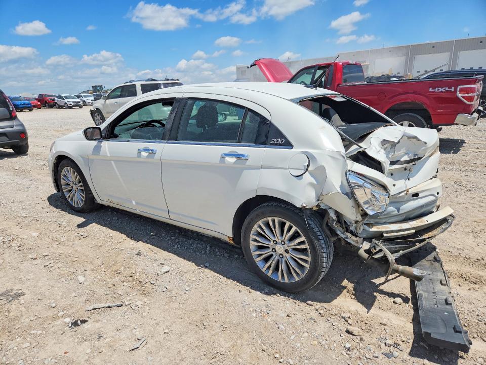57708696 :رقم المزاد ، 1C3BC2FG1BN505927 vin ، 2011 Chrysler 200 مزاد بيع