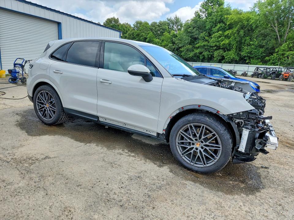 56270396 :رقم المزاد ، WP1AA2AY7SDA07040 vin ، 2025 Porsche Cayenne مزاد بيع