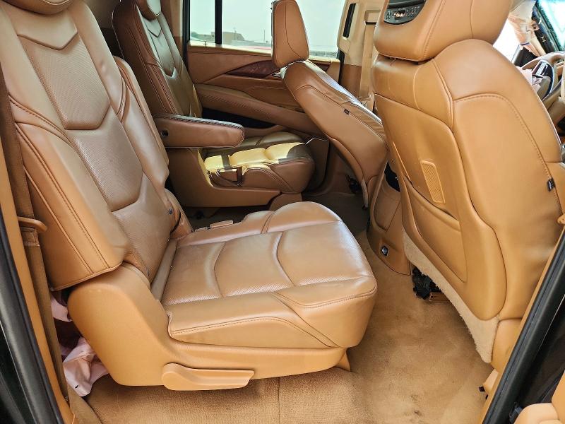 58128536 :رقم المزاد ، 1GYS4UKJ4FR634131 vin ، 2015 Cadillac Escalade مزاد بيع