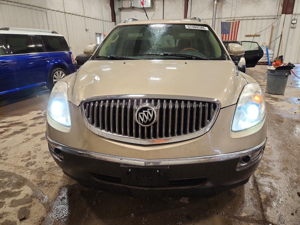57488586 :رقم المزاد ، 5GAER13758J193893 vin ، 2008 Buick Enclave مزاد بيع