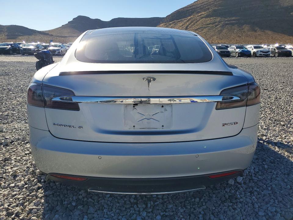 59102426 :رقم المزاد ، 5YJSA1H29EFP62401 vin ، 2014 Tesla Model S مزاد بيع