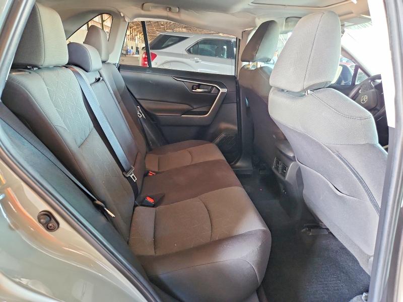 56710136 :رقم المزاد ، 2T3W1RFV8MW177220 vin ، 2021 Toyota Rav4 مزاد بيع