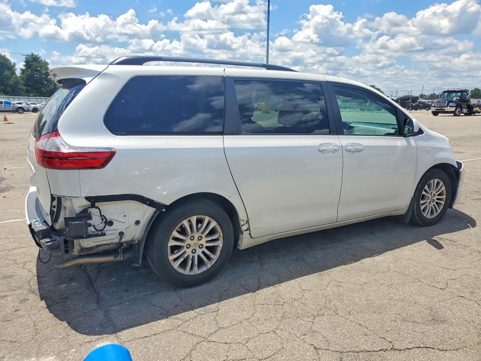 Продаж на аукціоні авто 2015 Toyota Sienna, vin: 5TDYK3DC0FS677915, номер лоту: 57662166