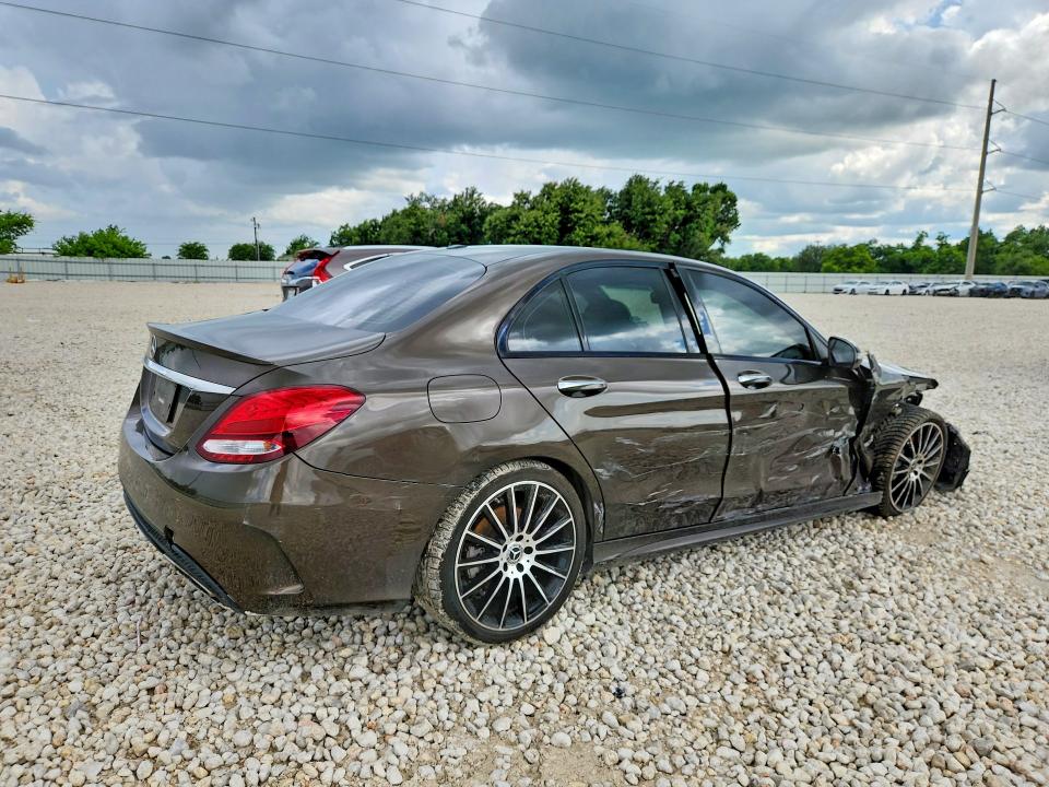 57251186 :رقم المزاد ، 55SWF4JB0HU224543 vin ، 2017 Mercedes-benz C مزاد بيع