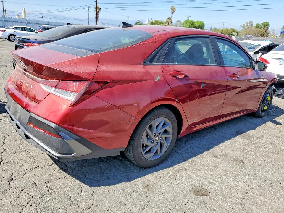Продажа на аукционе авто 2024 Hyundai Elantra, vin: KMHLM4DG7RU655743, номер лота: 57459616
