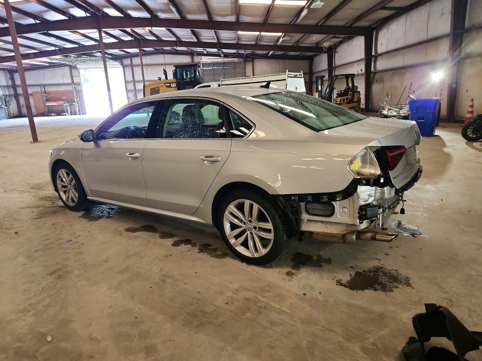 58406176 :رقم المزاد ، 1VWBA7A34JC047231 vin ، 2018 Volkswagen Passat مزاد بيع