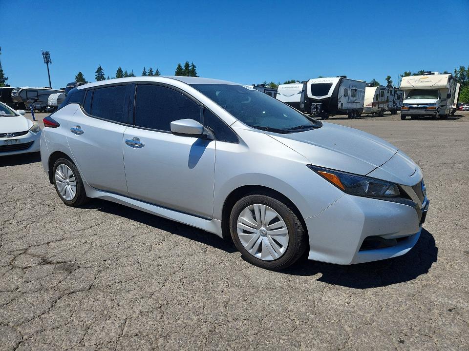 57367536 :رقم المزاد ، 1N4AZ1BV3NC551589 vin ، 2022 Nissan Leaf مزاد بيع