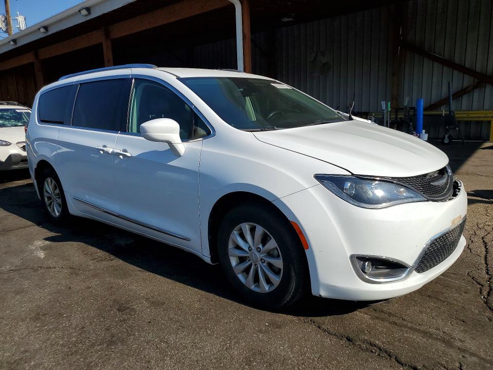 Продаж на аукціоні авто 2018 Chrysler Pacifica, vin: 2C4RC1BG4JR120504, номер лоту: 59168916