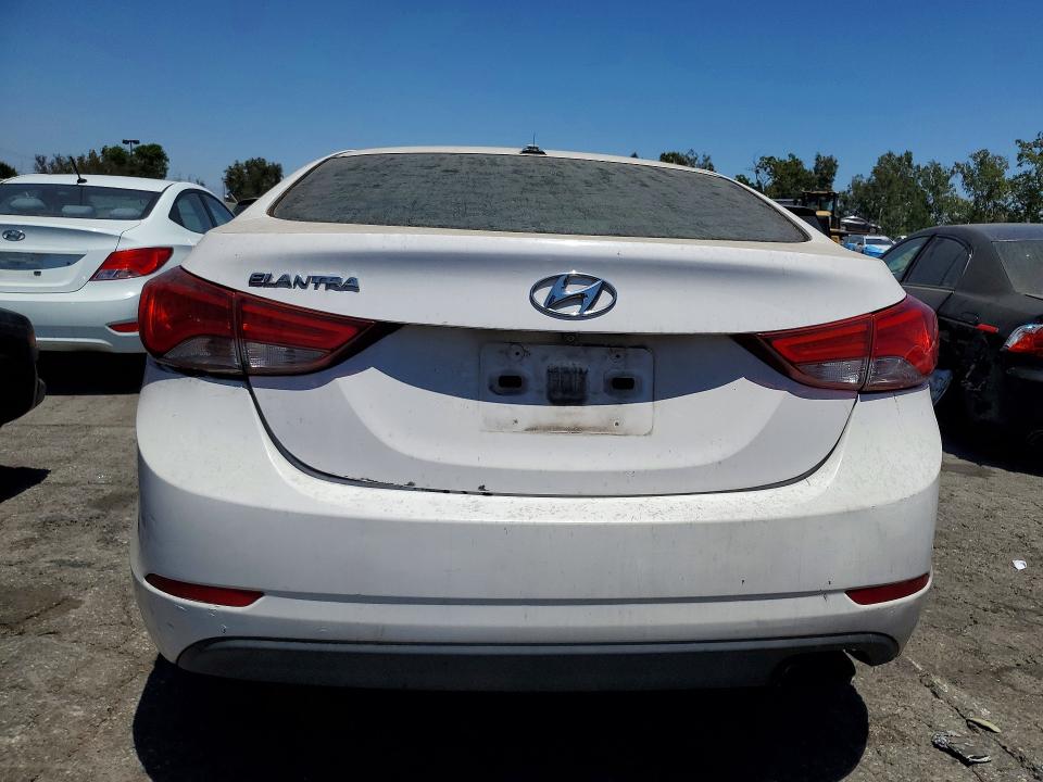 2015 Hyundai Elantra მანქანა იყიდება აუქციონზე, vin: KMHDH4AH0FU372716, აუქციონის ნომერი: 56890446