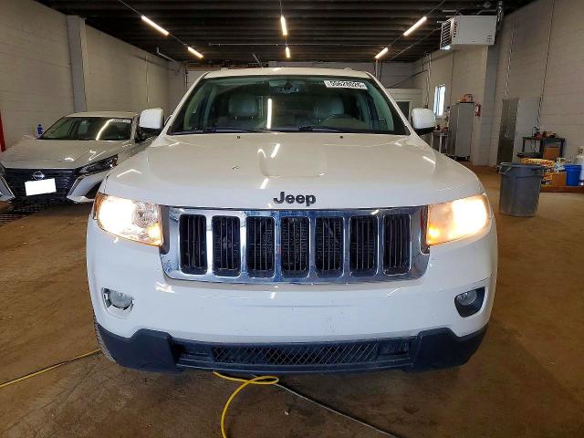55628026 :رقم المزاد ، 1J4RR4GT8BC586690 vin ، 2011 Jeep Grand Cherokee مزاد بيع