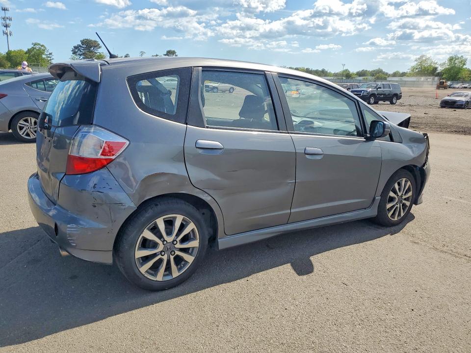 Продажа на аукционе авто 2013 Honda Fit, vin: JHMGE8H52DC074828, номер лота: 55883066