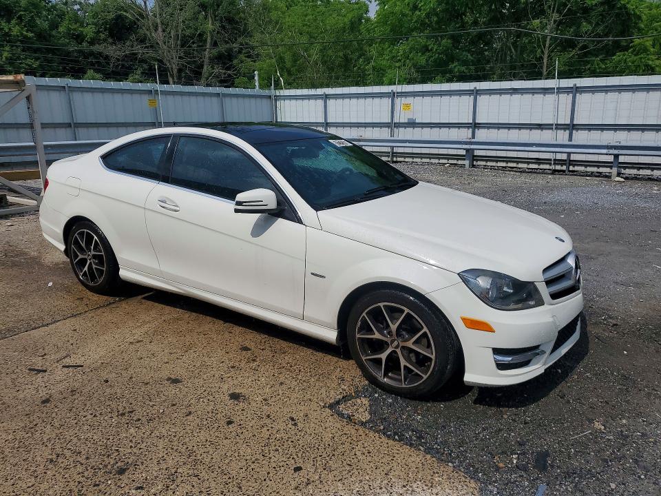 57217576 :رقم المزاد ، WDDGJ4HB4CF856501 vin ، 2012 Mercedes-benz C مزاد بيع
