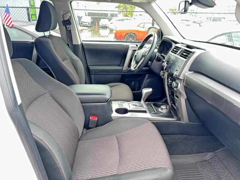 Продажа на аукционе авто 2022 Toyota 4runner, vin: JTETU5JR9N6010652, номер лота: 56337376