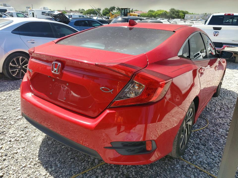 Aukcja sprzedaży 2018 Honda Civic, vin: 2HGFC2F76JH568656, numer aukcji: 57997776