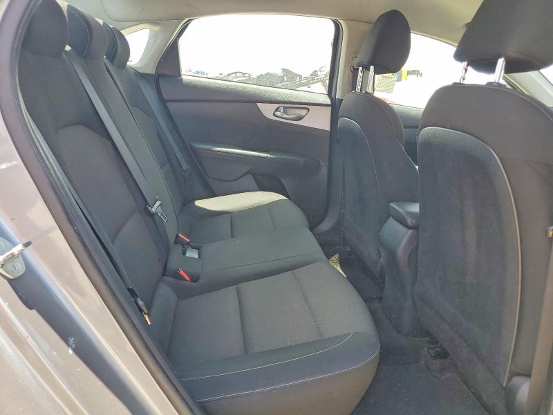 58054786 :رقم المزاد ، 3KPF24AD4PE604424 vin ، 2023 Kia Forte مزاد بيع