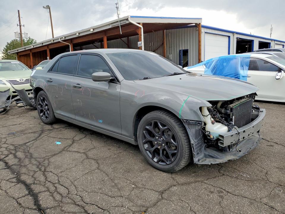56476256 :رقم المزاد ، 2C3CCAGG4KH656041 vin ، 2019 Chrysler 300 مزاد بيع