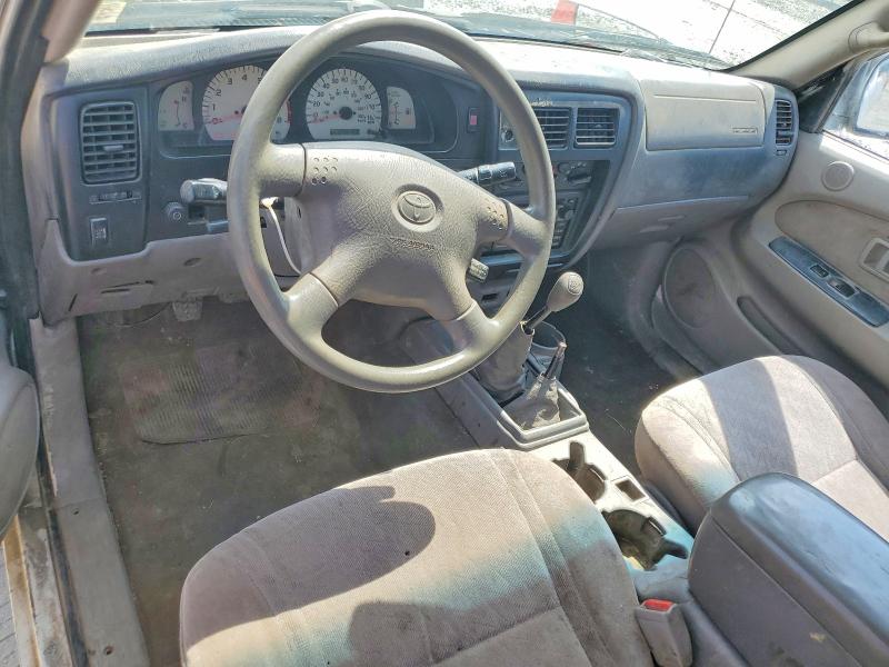 2001 Toyota Tacoma მანქანა იყიდება აუქციონზე, vin: 5TEWM72N01Z815851, აუქციონის ნომერი: 58597326