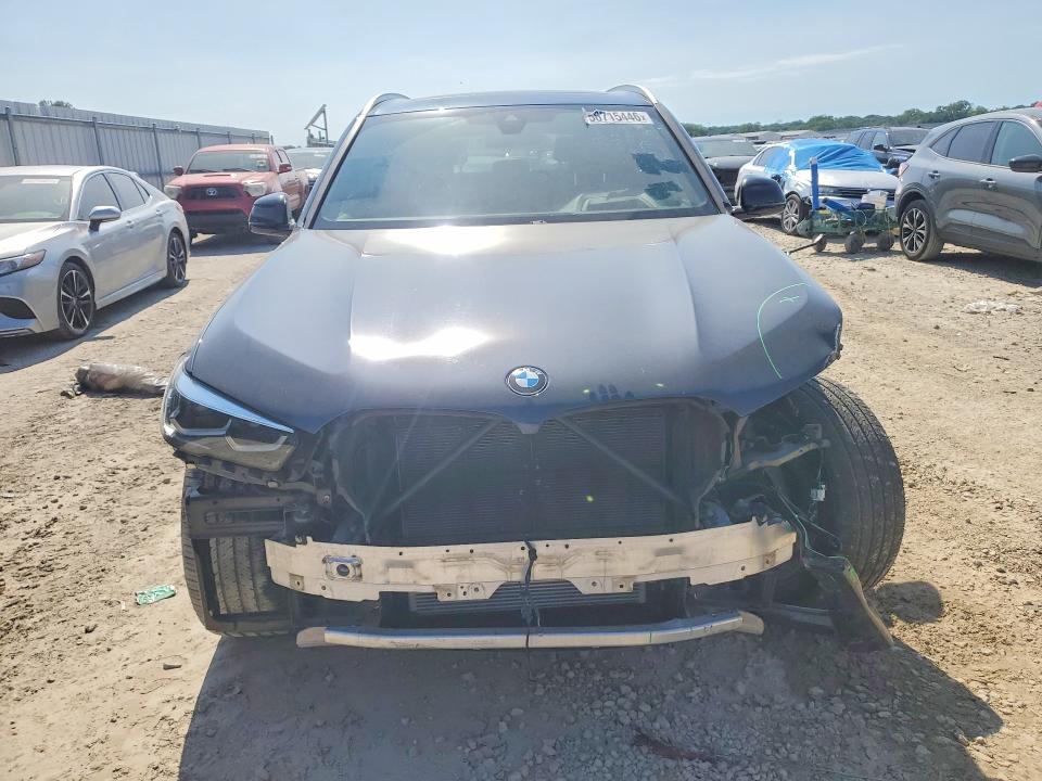 56715446 :رقم المزاد ، 5UXCR6C06M9F48847 vin ، 2021 Bmw X5 مزاد بيع