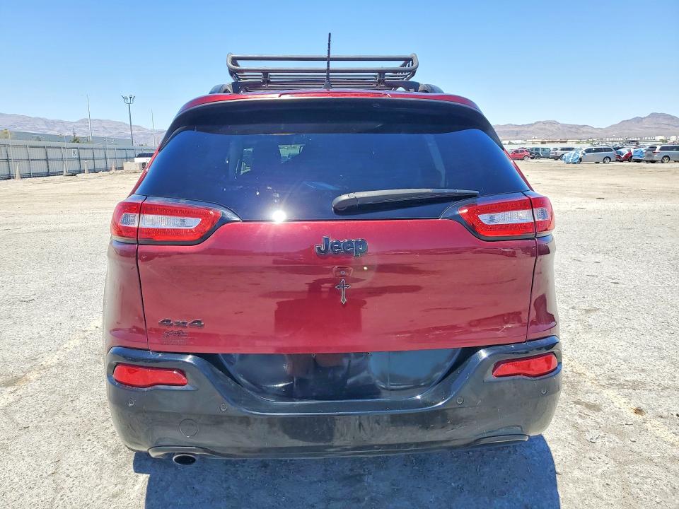 58228626 :رقم المزاد ، 1C4PJMCB2JD609567 vin ، 2018 Jeep Cherokee مزاد بيع