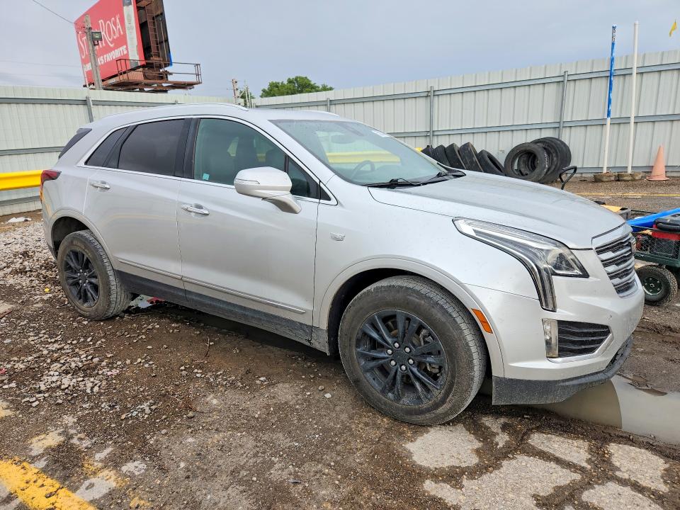 55028316 :رقم المزاد ، 1GYKNDRS4LZ137698 vin ، 2020 Cadillac Xt5 مزاد بيع