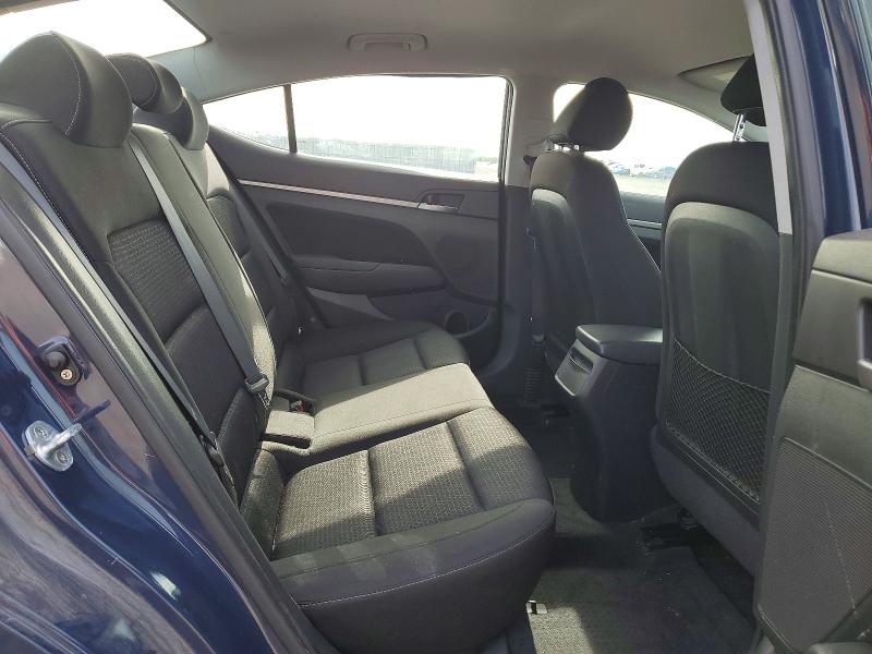 2017 Hyundai Elantra მანქანა იყიდება აუქციონზე, vin: KMHD84LF2HU129584, აუქციონის ნომერი: 55578856