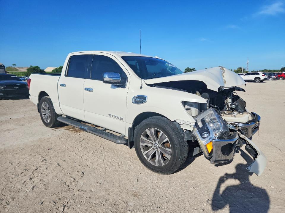 56511606 :رقم المزاد ، 1N6AA1E69HN571874 vin ، 2017 Nissan Titan مزاد بيع