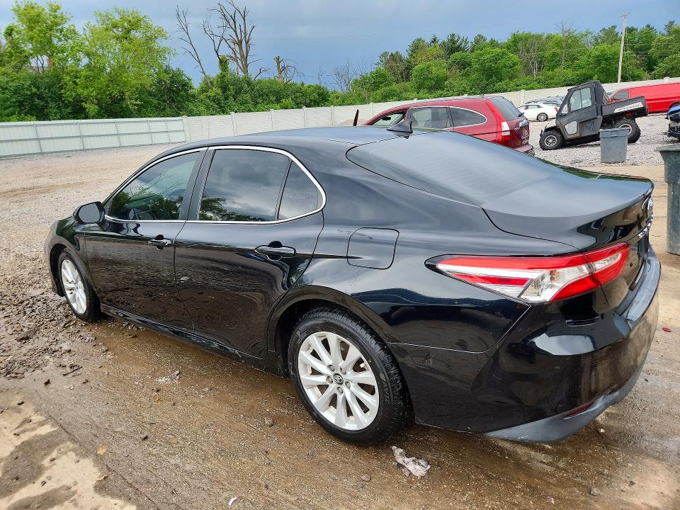 56591016 :رقم المزاد ، 4T1B11HK2KU842329 vin ، 2019 Toyota Camry مزاد بيع