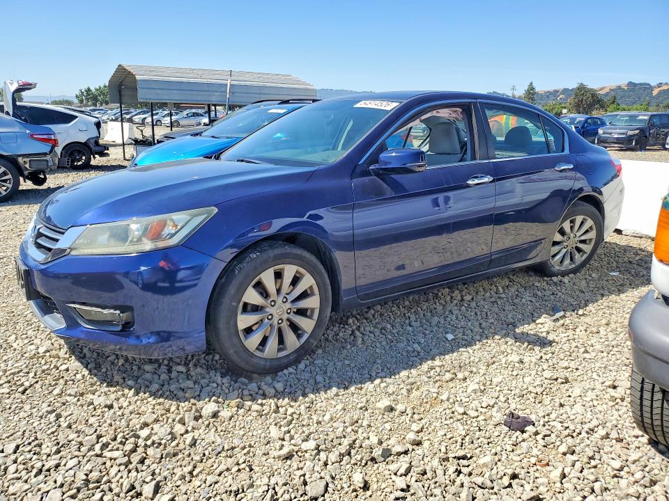Auction sale of the 2015 Honda Accord, vin: 1HGCR2F77FA114391, lot number: 54914526