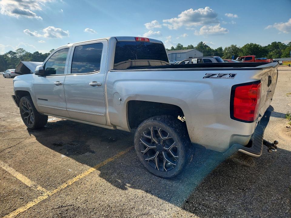 56877496 :رقم المزاد ، 3GCUKREC3JG591022 vin ، 2018 Chevrolet Silverado مزاد بيع