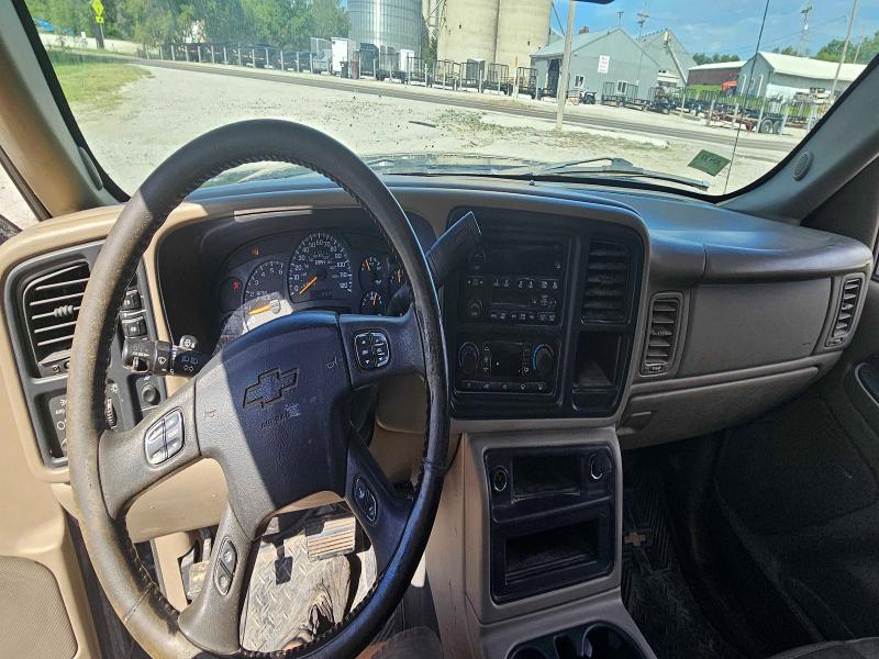 Продажа на аукционе авто 2004 Chevrolet Avalanche, vin: 3GNGK22GX4G149832, номер лота: 58213236