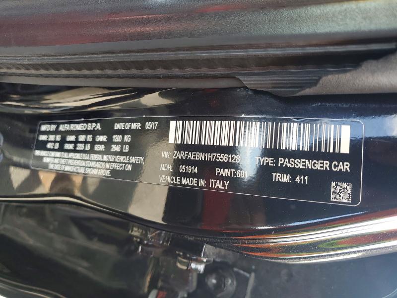 56109466 :رقم المزاد ، ZARFAEBN1H7556128 vin ، 2017 Alfa Romeo Giulia مزاد بيع