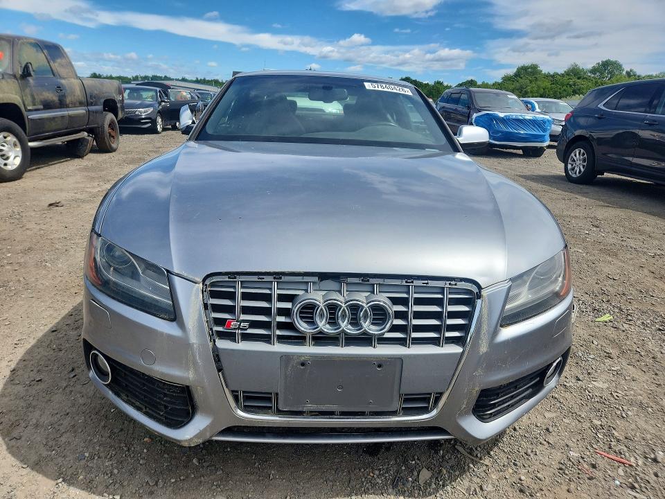 57840426 :رقم المزاد ، WAUVVAFR1AA007700 vin ، 2010 Audi S5 مزاد بيع
