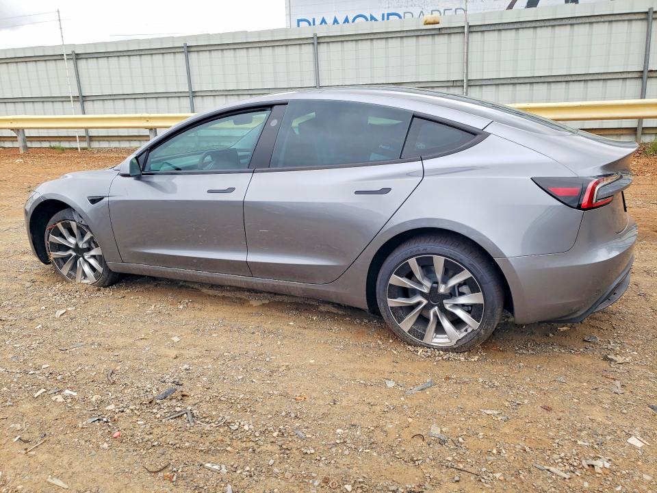 57318986 :رقم المزاد ، 5YJ3E1EAXTF183001 vin ، 2026 Tesla Model 3 مزاد بيع
