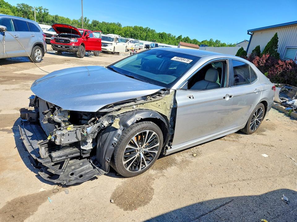 58358476 :رقم المزاد ، 4T1B11HK3KU807962 vin ، 2019 Toyota Camry مزاد بيع