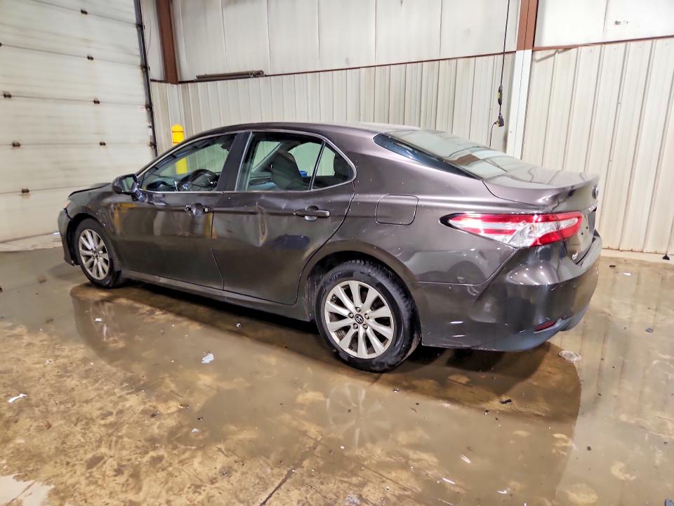 Продаж на аукціоні авто 2018 Toyota Camry, vin: 4T1B11HK3JU008276, номер лоту: 56700606