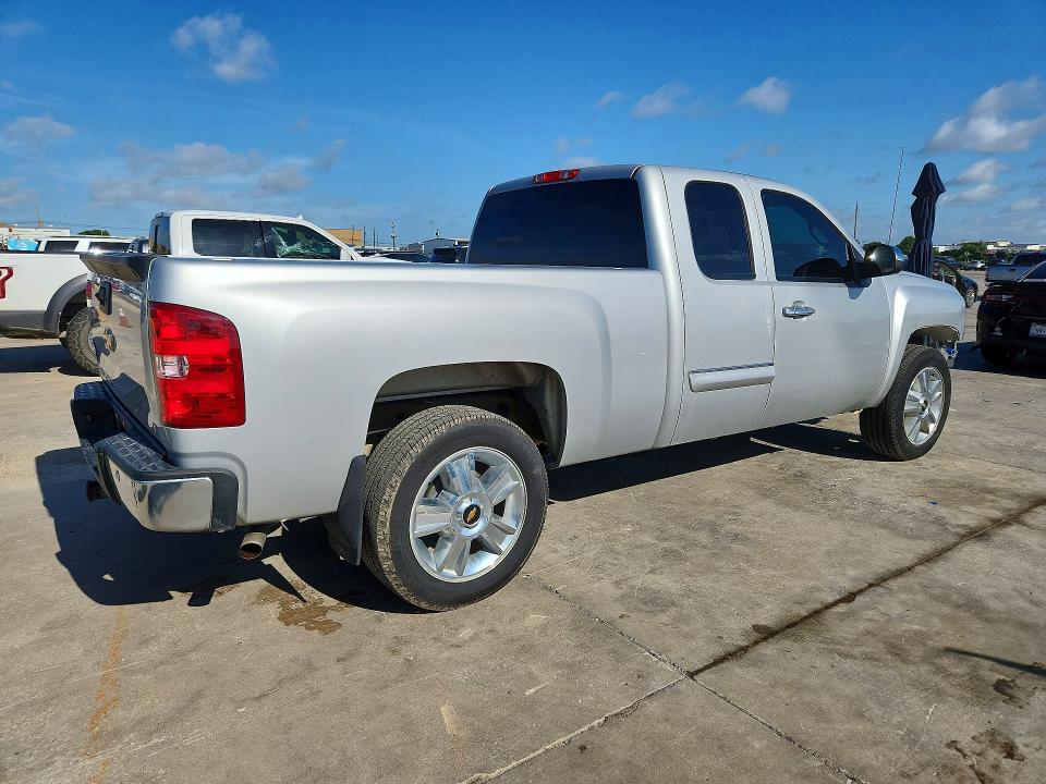 2013 Chevrolet Silverado მანქანა იყიდება აუქციონზე, vin: 1GCRCSE03DZ213691, აუქციონის ნომერი: 56967176
