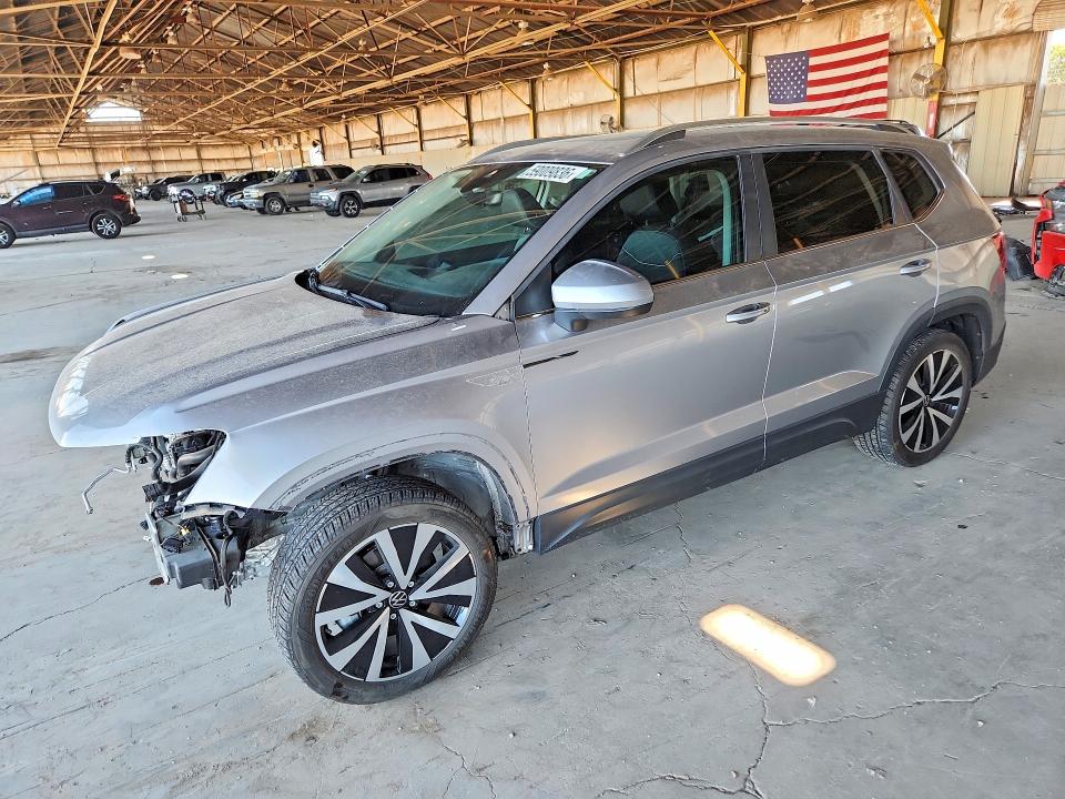 59009836 :رقم المزاد ، 3VVEX7B2XPM372639 vin ، 2023 Volkswagen Taos مزاد بيع