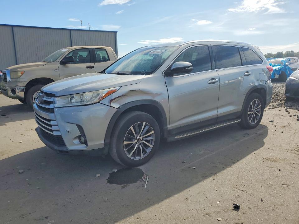 Продаж на аукціоні авто 2019 Toyota Highlander, vin: 5TDKZRFH2KS554219, номер лоту: 56220866