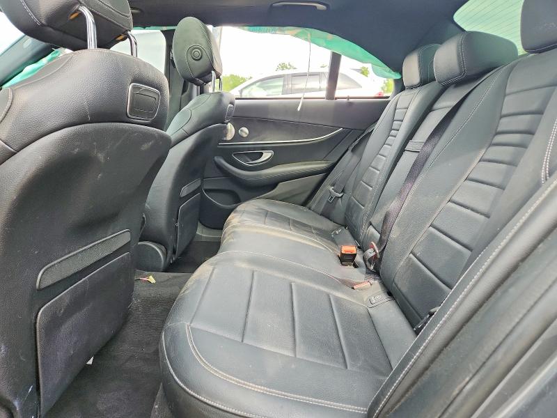 55800736 :رقم المزاد ، WDDZF6GB8JA388466 vin ، 2018 Mercedes-benz E مزاد بيع