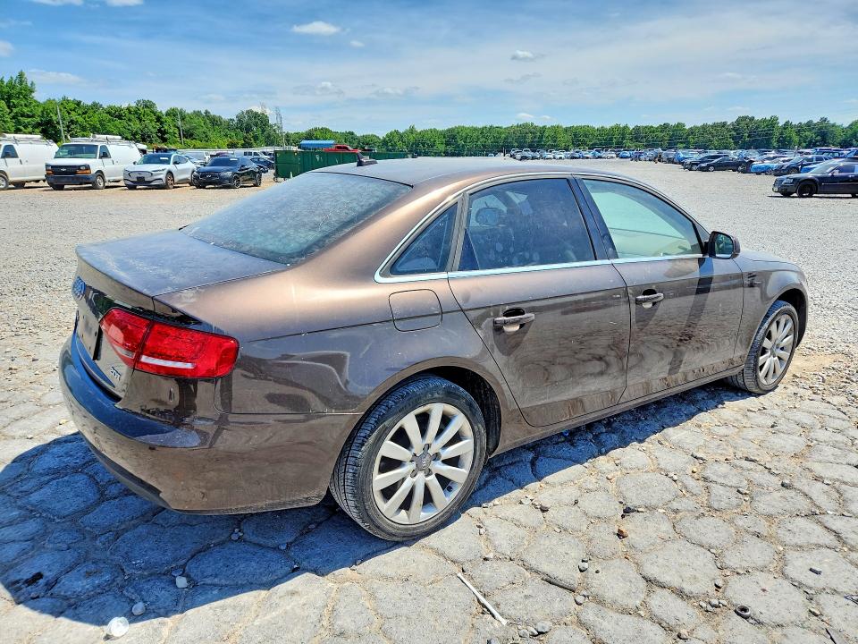 56051166 :رقم المزاد ، WAUEFAFL8BN054502 vin ، 2011 Audi A4 مزاد بيع