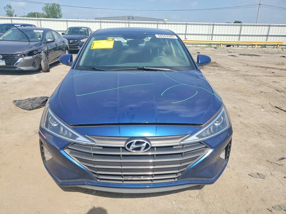 58943586 :رقم المزاد ، 5NPD74LF2KH489995 vin ، 2019 Hyundai Elantra مزاد بيع
