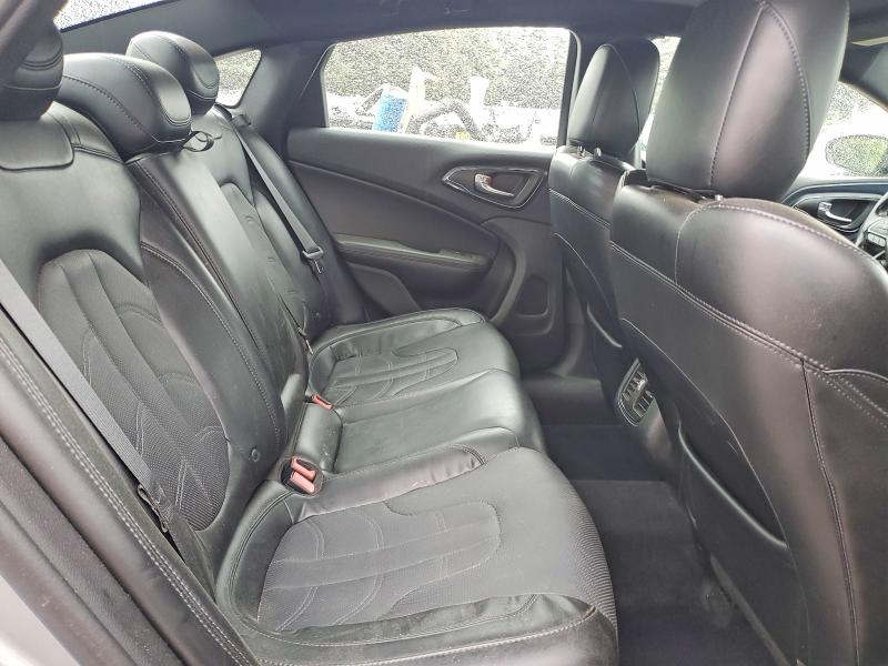 2015 Chrysler 200 მანქანა იყიდება აუქციონზე, vin: 1C3CCCBG6FN573467, აუქციონის ნომერი: 58438946