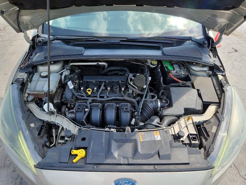58777686 :رقم المزاد ، 1FADP3K21FL360565 vin ، 2015 Ford Focus مزاد بيع