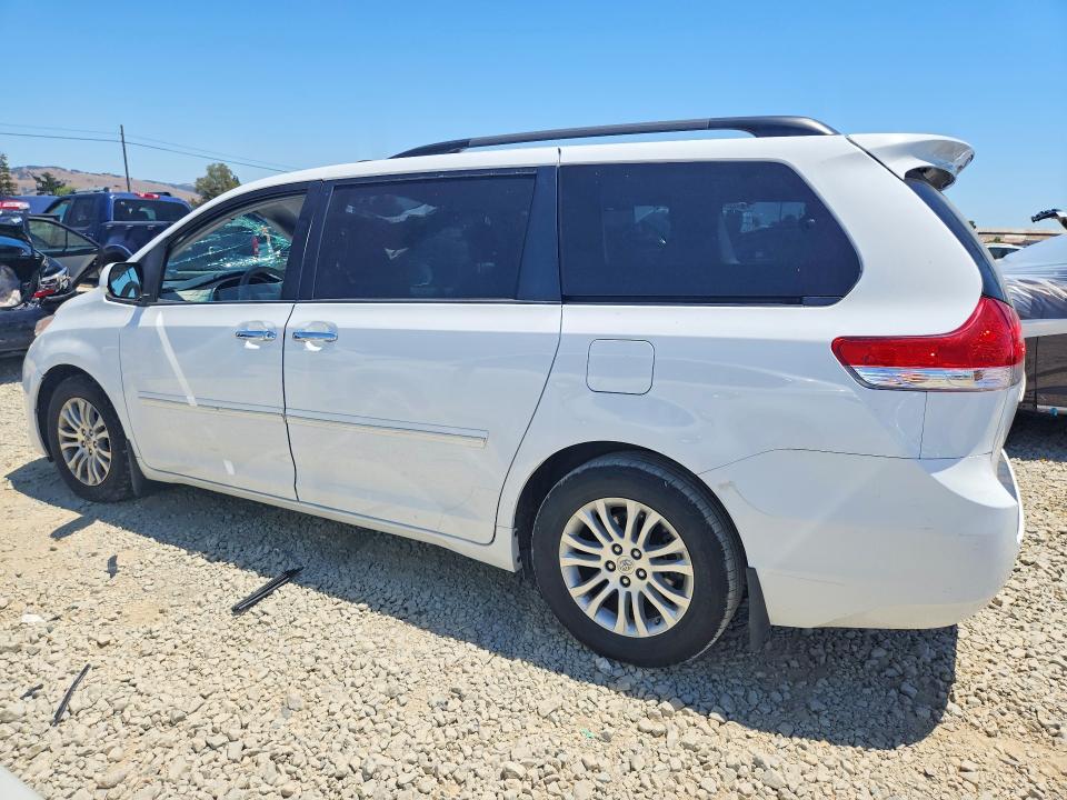 Продаж на аукціоні авто 2013 Toyota Sienna, vin: 5TDYK3DC4DS384872, номер лоту: 57770056